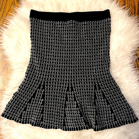 ANN TAYLOR tweed looking knit skirt 3D - Picture 1 of 4